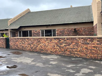 2 Bedroom Townhouse For Sale in Benoni - 2pEQ.webp