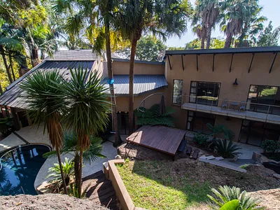 4 Bedroom House To Rent in Bedfordview - 5Aez.webp