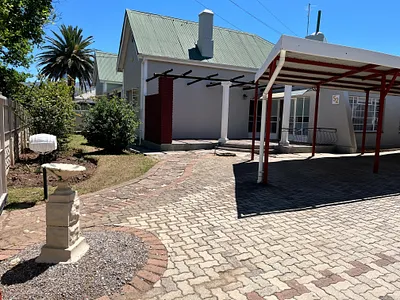 2 Bedroom Apartment To Rent in Queenstown - img