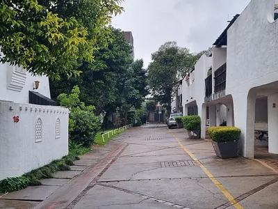 2 Bedroom Apartment For Sale in Pretoria - 61Kh.webp