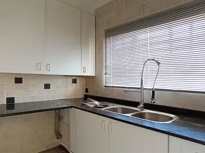 2 Bedroom Apartment For Sale in Sandton - img