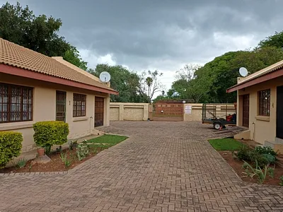 2 Bedroom Townhouse For Sale in Bela Bela - img