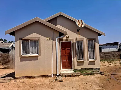 2 Bedroom House For Sale in Witbank - img