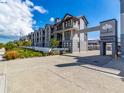2 Bedroom Apartment For Sale in Somerset West - img
