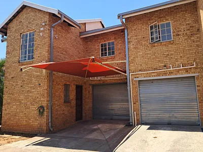 3 Bedroom Apartment For Sale in Bo-dorp, Rustenburg - ZyWp.webp