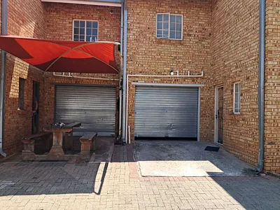 3 Bedroom Apartment For Sale in Bo-dorp, Rustenburg - sqbi.webp
