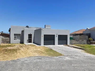 3 Bedroom House For Sale in Gansbaai - img