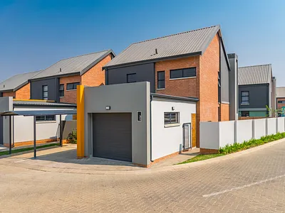 3 Bedroom Apartment For Sale in Centurion - OBmd.webp