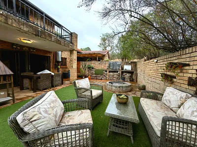 4 Bedroom House For Sale in Rustenburg - oLVX.webp