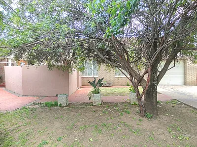 3 Bedroom Townhouse For Sale in Parys - m3Th.webp