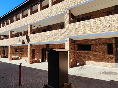 2 Bedroom Townhouse For Sale in Boksburg - 8HRf.webp