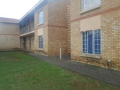 2 Bedroom Apartment For Sale in Rustenburg - KKyg.webp