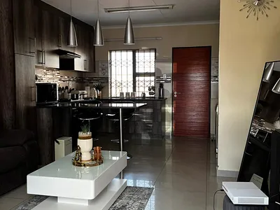 3 Bedroom Townhouse To Rent in Witbank - img