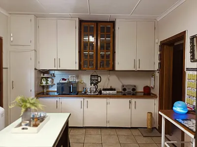 3 Bedroom House For Sale in East London - CP00.webp