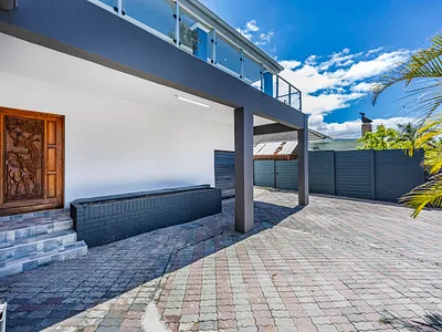 5 Bedroom House For Sale in East London - cG0G.webp