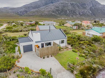 2 Bedroom Apartment For Sale in Bettys Bay - img