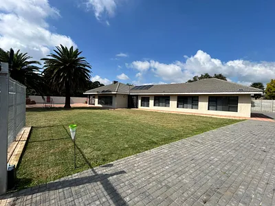 4 Bedroom House For Sale in Vanderbijlpark - Ff1C.webp