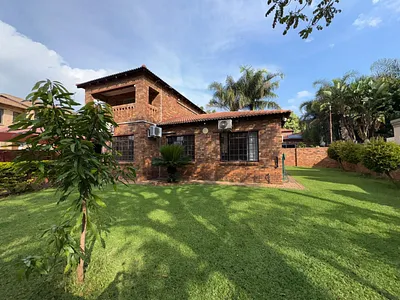 3 Bedroom House For Sale in Rustenburg - jFfT.webp