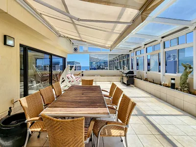4 Bedroom Apartment For Sale in Cape Town - img