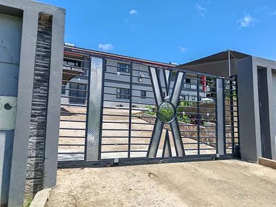 2 Bedroom Apartment To Rent in Verulam - bDJt.webp