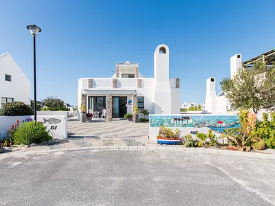 4 Bedroom House For Sale in Velddrif - S3XC.webp