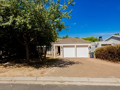 3 Bedroom House For Sale in Kraaifontein - Ifq6.webp