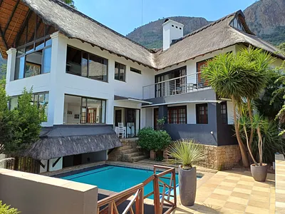 13 Bedroom House For Sale in Hartbeespoort - fckE.webp