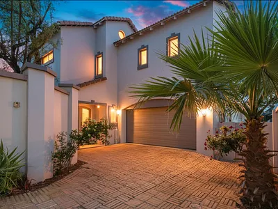 3 Bedroom House For Sale in Sandton - Hu8R.webp