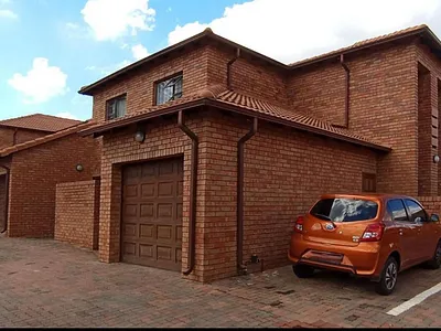 3 Bedroom Apartment For Sale in Pretoria - img