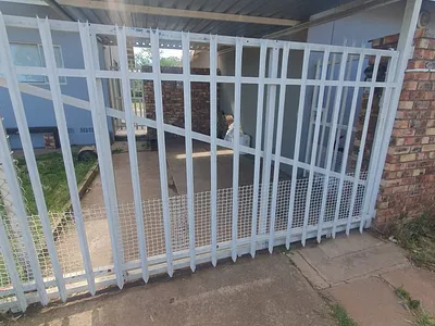 1 Bedroom Apartment To Rent in Queenstown - img