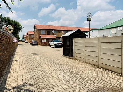 2 Bedroom Apartment To Rent in Middelburg - 3G7Y.webp