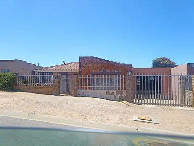Commercial Property For Sale in Mossel Bay - img