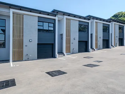 1 Bedroom Apartment For Sale in Tongaat - 7izf.webp