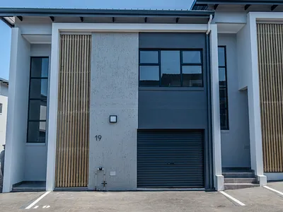 2 Bedroom Apartment For Sale in Tongaat - w3qU.webp