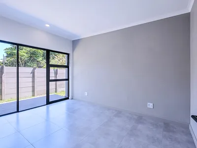 2 Bedroom Apartment For Sale in Tongaat - zMlK.webp