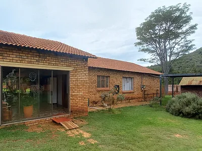 3 Bedroom House For Sale in Middelburg - BULj.webp