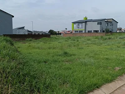 Vacant Land For Sale in Rayton - img