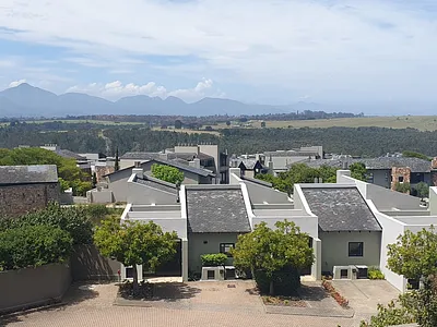 2 Bedroom Apartment For Sale in George - V9p7.webp