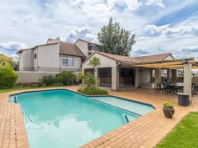 1 Bedroom Apartment For Sale in Sandton - hHmt.webp