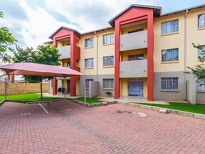 2 Bedroom Apartment For Sale in Centurion - img