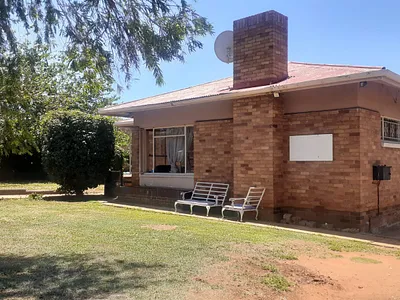 4 Bedroom House For Sale in Vanderbijlpark - 3zIb.webp
