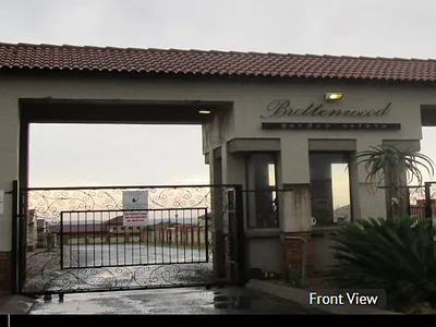 3 Bedroom Townhouse To Rent in Witbank - 4qgv.webp