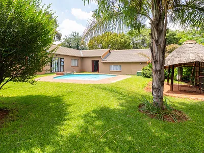 Farm For Sale in Walkerville - zQpz.webp