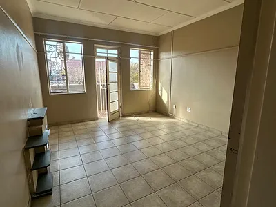 1 Bedroom Apartment To Rent in Johannesburg - pmTX.webp