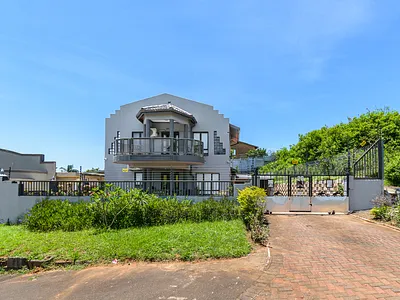 3 Bedroom House For Sale in Tongaat - FSjR.webp