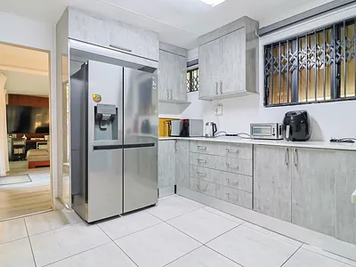 2 Bedroom Apartment To Rent in Walkerville - FrsW.webp