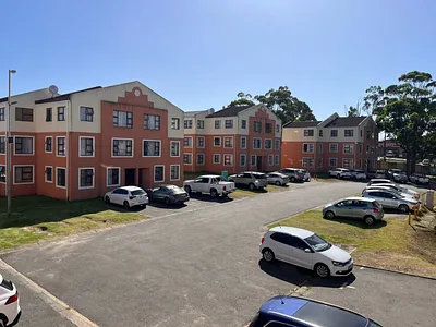 3 Bedroom Apartment For Sale in East London - img