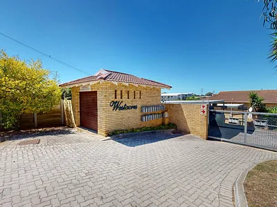 2 Bedroom House For Sale in Port Elizabeth - KVK5.webp