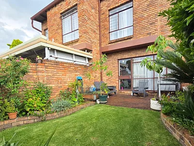 2 Bedroom Townhouse For Sale in Boksburg - 4DOR.webp