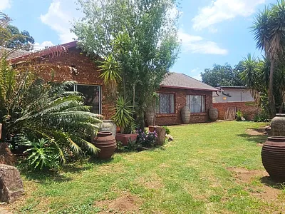 4 Bedroom House For Sale in Centurion - img